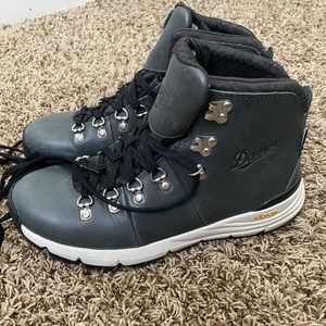 Danner Hiking Boot size 7.5